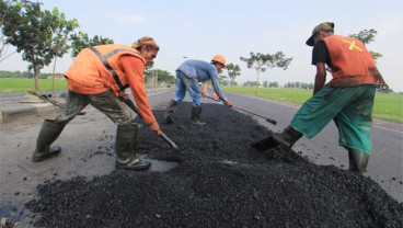 Sampah Plastik Jadi Komponen Aspal. Kementerian PUPR Lakukan Kegiatan Percontohan