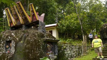 Toraja, Destinasi Wisata Favorit Luna Maya