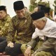 BI Anugerahkan Ketua MUI Sebagai Penggiat Ekonomi Syariah