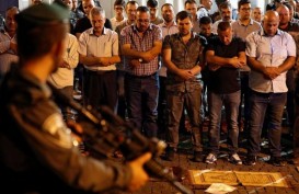 Israel Larang Pria di Bawah 50 Tahun Salat di Masjid Al-Aqsa