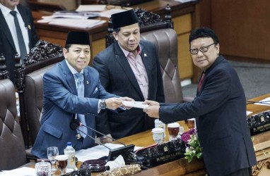PENGESAHAN RUU PEMILU : Pertarungan Selanjutnya di MK