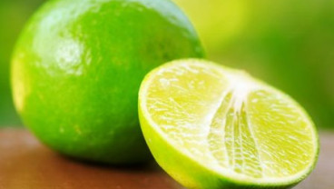 7 Efek Samping Konsumsi Jeruk Nipis Secara Berlebihan