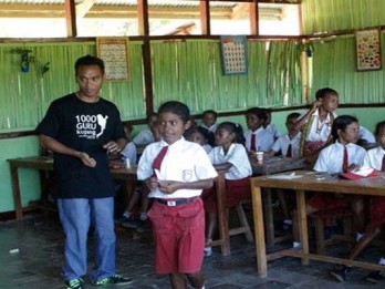 Jotun Remajakan Bangunan di Lombok