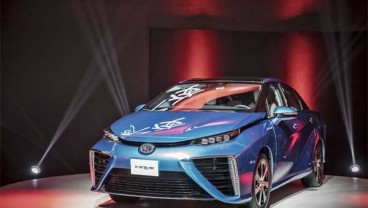 MOBIL HIDROGEN: Penjualan Toyota Mirai Terkendala Stasiun Pengisian Hidrogen