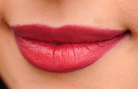 Dokter Spesialis Kulit : Dilarang Menjilat Bibir Saat Kering
