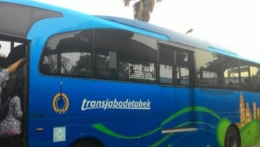 Bus Transjabodetabek Dari Bekasi Barat Boleh Melintasi Bahu Jalan Tol