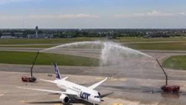 Maskapai Polandia LOT Polish Airlines Bidik Penerbangan Ke Jakarta & Singapura