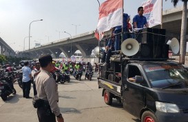 Massa FPPI Datangi Kantor Meneg BUMN