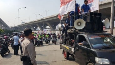 Massa FPPI Datangi Kantor Meneg BUMN