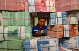 KURS JISDOR 31 JULI: Terapresiasi ke 13.323, Spot Rupiah Fluktuatif