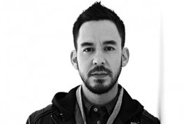 Coldplay Bawakan Lagu Crawling, Mike Shinoda Ucapkan Terima Kasih