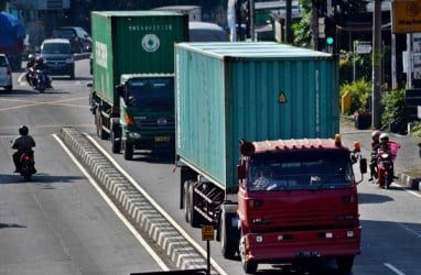 Waktu Operasional Truk di Jalan Tol Cawang-Cikampek Akan Dibatasi