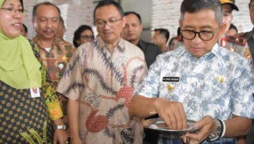 Gubernur Sulbar Minta Pengusaha Besar Bangun Kantor di Mamuju