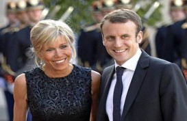 Ratusan Ribu Orang Teken Petisi Tolak Status Ibu Negara untuk Istri Presiden Prancis