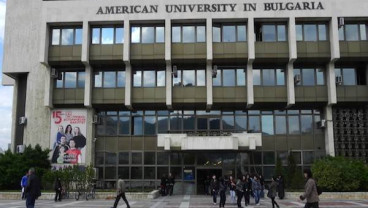 Mahasiswa UPH Raih Medali Emas di Kompetisi Matematika Internasional