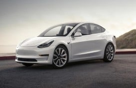 AUTOVAGANZA : Penampakan Tesla Model 3