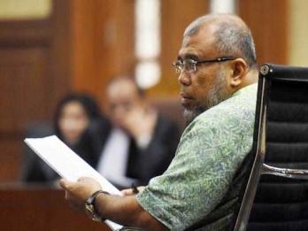Mantan Hakim MK Patrialis Akbar Dituntut 12,5 Tahun Penjara