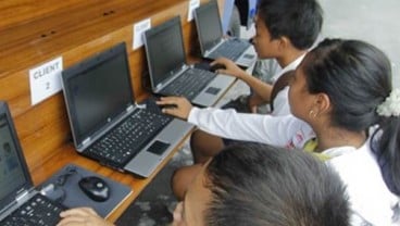 Tinggal Unduh, Buku Sekolah Elektronik Mujarab Wujudkan Pemerataan