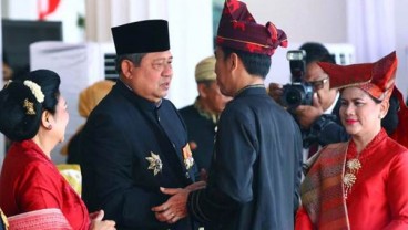 HARI KEMERDEKAAN : SBY dan Mega Hadir di Istana Merdeka. SBY Kenakan Songket Palembang