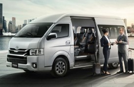 KENDARAAN NIAGA : Toyota Rilis Van Hiace Luxury & Truk Dyna