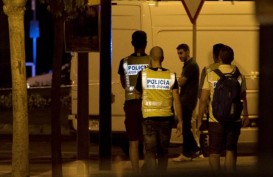 TEROR BARCELONA : Van Melaju Kencang, Korban Terpental dan Menjerit