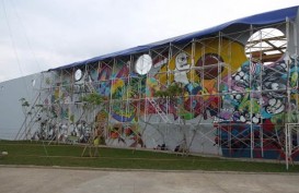 INSTALASI SENI KALIJODO : Meruntuhkan Tembok Berlin di Indonesia