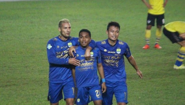 Persib Ditangani Yaya Sunarya