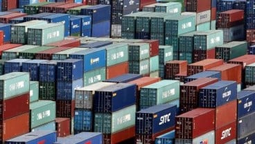 PELAYARAN LOGISTIK GLOBAL  : Raksasa Makin Mendominasi