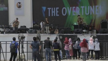 The Overtunes Hibur Pengunjung Festival Musik Meikarta