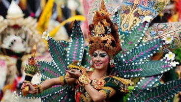 Kostum Pemenang Ajang Internasional Bakal Ramaikan Karnaval Parahyangan
