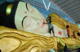 Patung Buddha Tidur Jadi Wisata Andalan di Mojokerto
