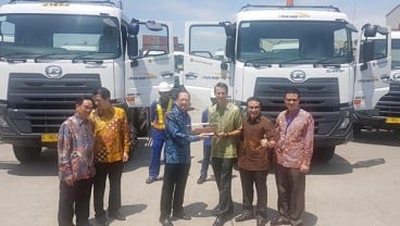 UD Trucks Serahkan 20 Unit Truk Logistik