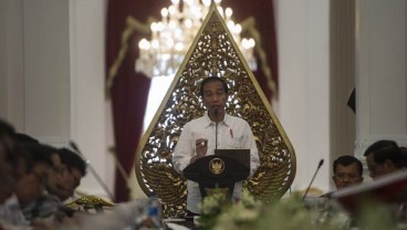 Ribuan Warga Sukabumi Sambut Kedatangan Jokowi