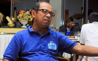 Pelatih Baru Persib Unjuk Gigi Saat Lawan Sriwijaya FC
