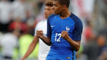 Kylian Mbappe Resmi Milik PSG