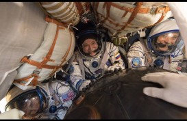 Rekor 665 Hari di Orbit, Astronaut Ini Kembali ke Bumi