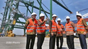 PEMERIKSAAN FISIK BARANG   : Forwarder Keluhkan Layanan NPCT-1