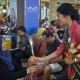 Bandara Adisutjipto Bagikan 1.000 Bunga