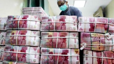 KURS JISDOR 14 SEPTEMBER: Terdepresiasi ke Rp13.239, Rupiah Kian Lunglai