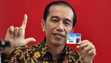 Bagi-Bagi KIP & PKH, Presiden Jokowi: Jangan Buat Beli Rokok & Pulsa Telepon