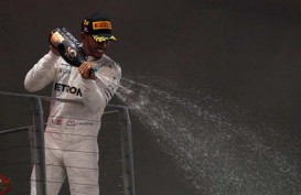 F1: Menang di Singapura, Hamilton di Pucuk Klasemen