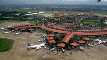 CUACA PENERBANGAN 27 SEPTEMBER: Guntur dan Hujan di Soekarno-Hatta