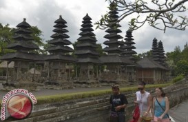 Ingin Berlibur, Turis Terus Memantau Kondisi Keamanan Bali