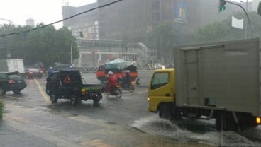 CUACA JABODETABEK 28 SEPTEMBER : Sore dan Malam Hujan Disertai Petir