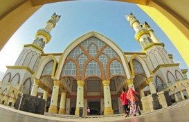 GELIAT WISATA HALAL  : Potensi di Bumi Seribu Masjid