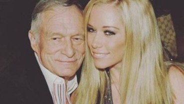 Mengharukan, Ungkapan Duka Mantan Pacar Bos Playboy Hugh Hefner