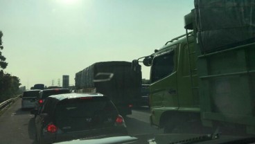 Kecelakaan Beruntun, Tol Tangerang-Jakarta Macet Panjang