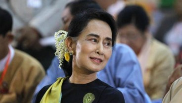 Abaikan Rohingya, Gelar Kehormatan Aung San Suu Kyi Dicabut. Fotonya Diganti Lukisan Jepang