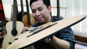 Gitar Tertipis di Dunia Ternyata Buatan Bandung