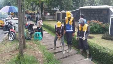Dinas PU Akui Trotoar Berlubang Kurang dalam Pengawasan